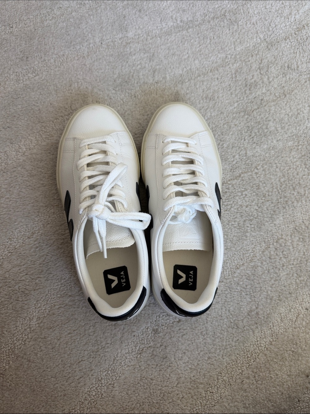 Veja Sneakers